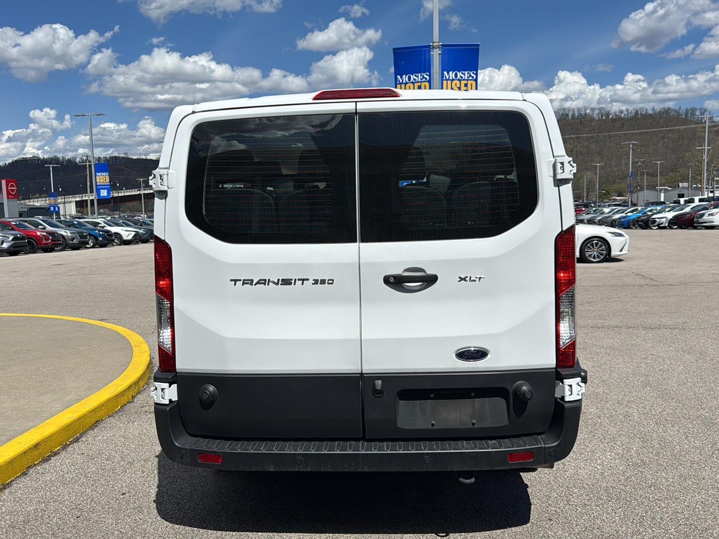 2024 Ford Transit Passenger Wagon XLT