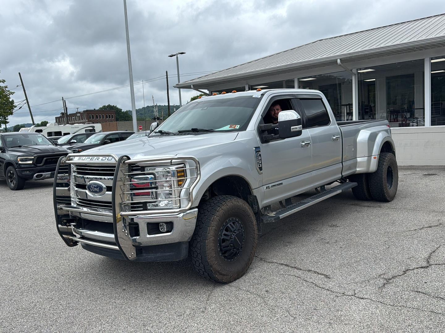 2018 Ford Super Duty F-350 DRW LARIAT