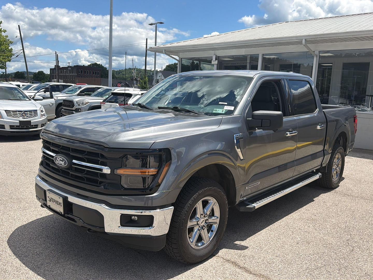 2024 Ford F-150 XLT 4WD SUPERCREW 5.5' BO