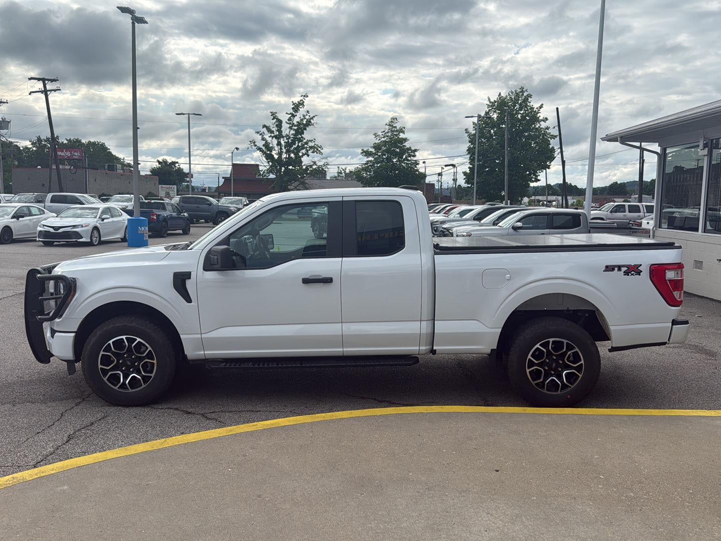 2023 Ford F-150 Base