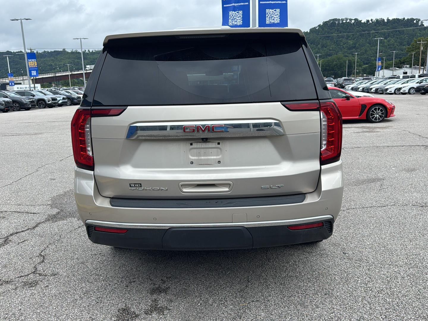 2021 GMC Yukon SLT