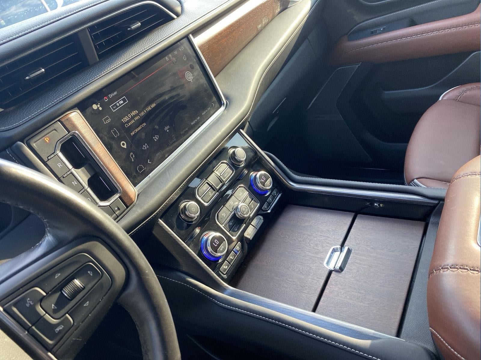 2023 GMC Yukon XL Denali Ultimate