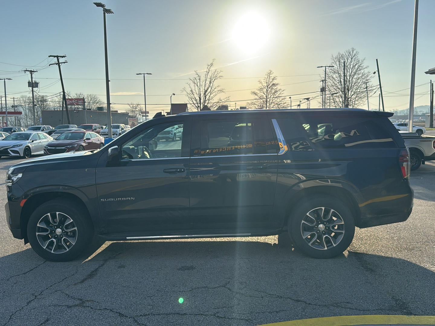 2023 Chevrolet Suburban LS
