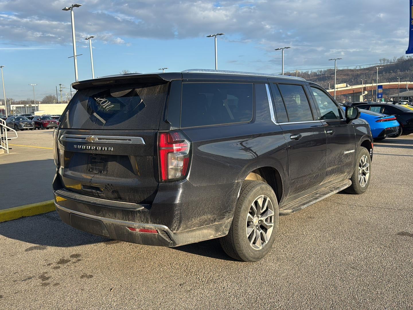 2023 Chevrolet Suburban LS