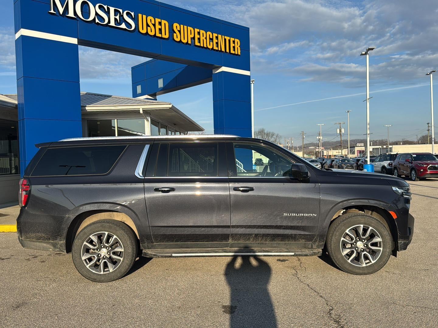 2023 Chevrolet Suburban LS