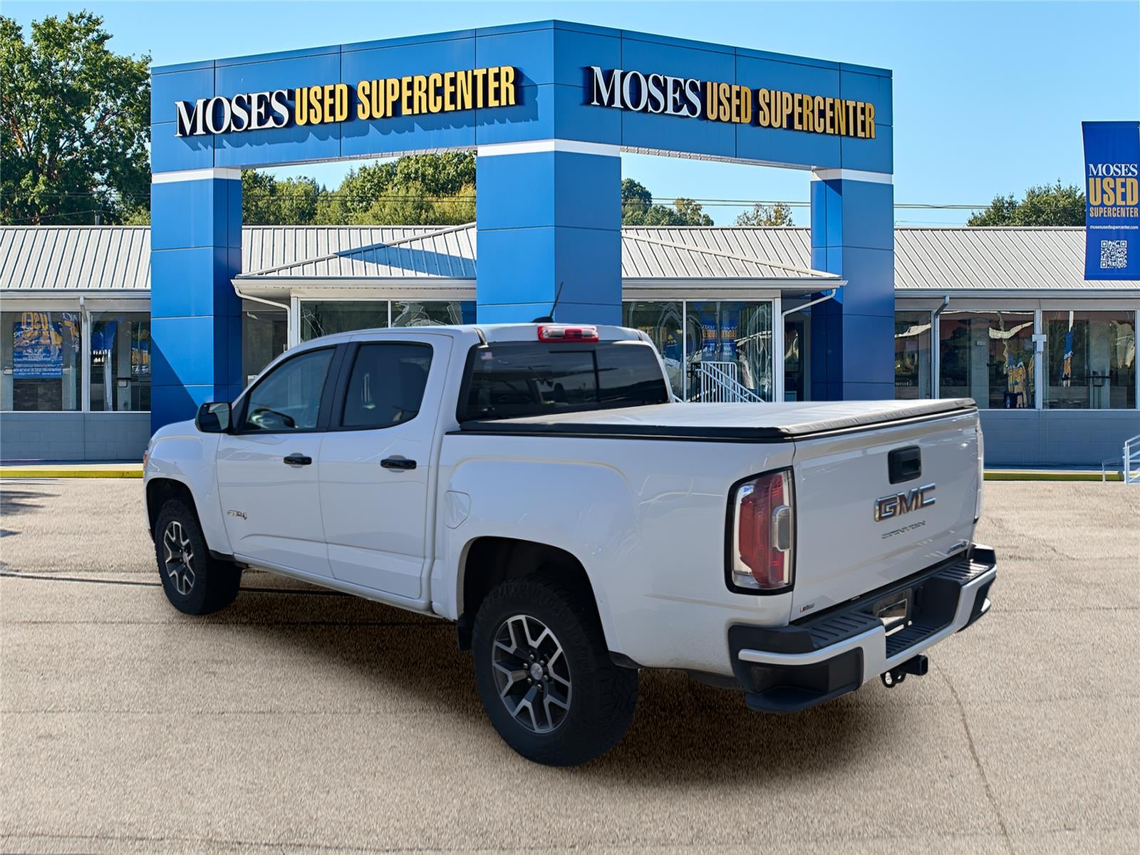 2022 GMC Canyon 4WD AT4 w/Cloth