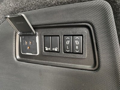 2022 Cadillac Escalade Sport Platinum