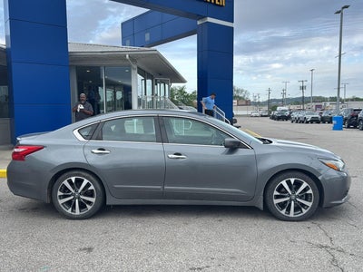 2016 Nissan Altima 2.5 SR