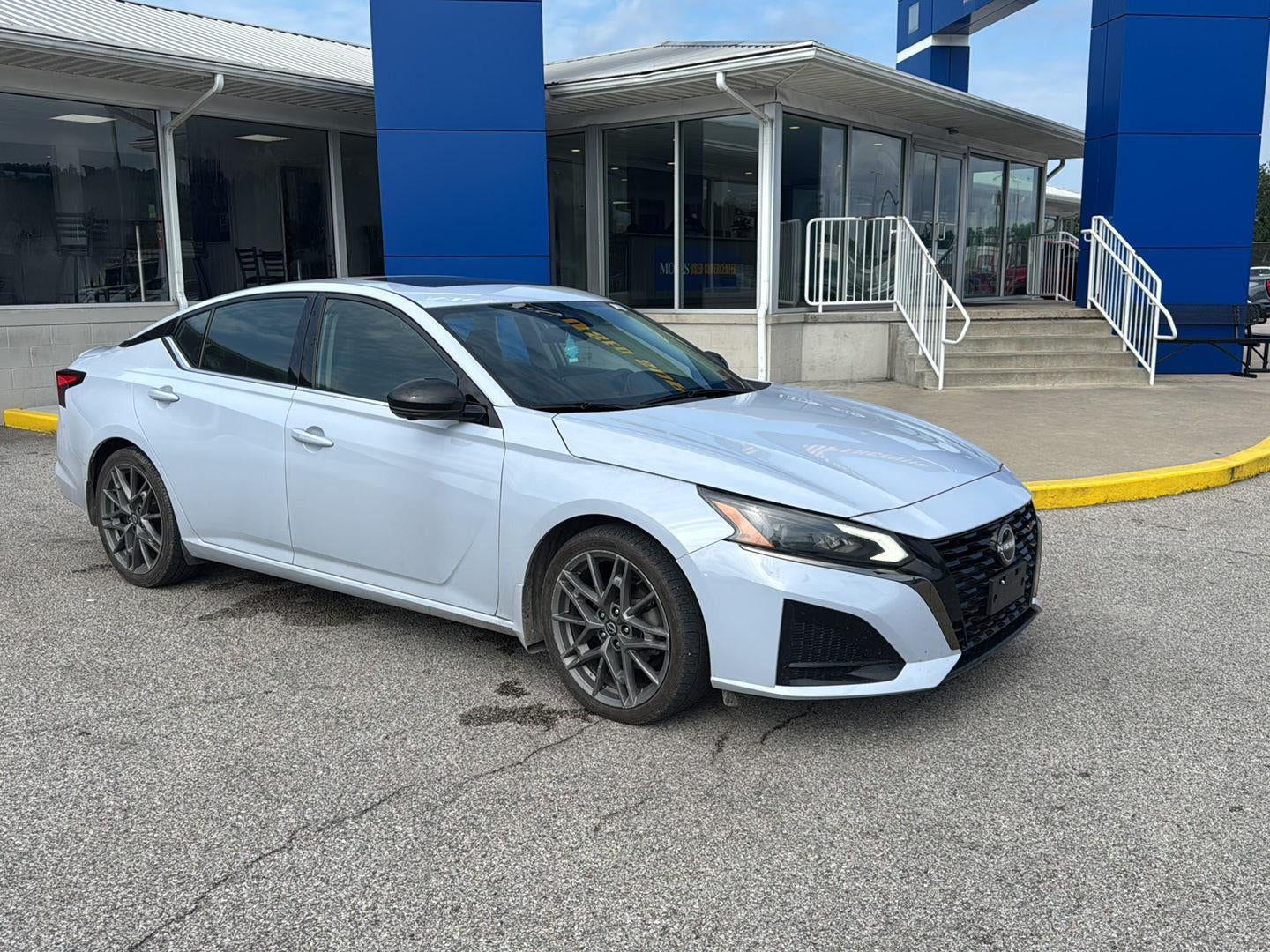 2023 Nissan Altima 2.0 SR