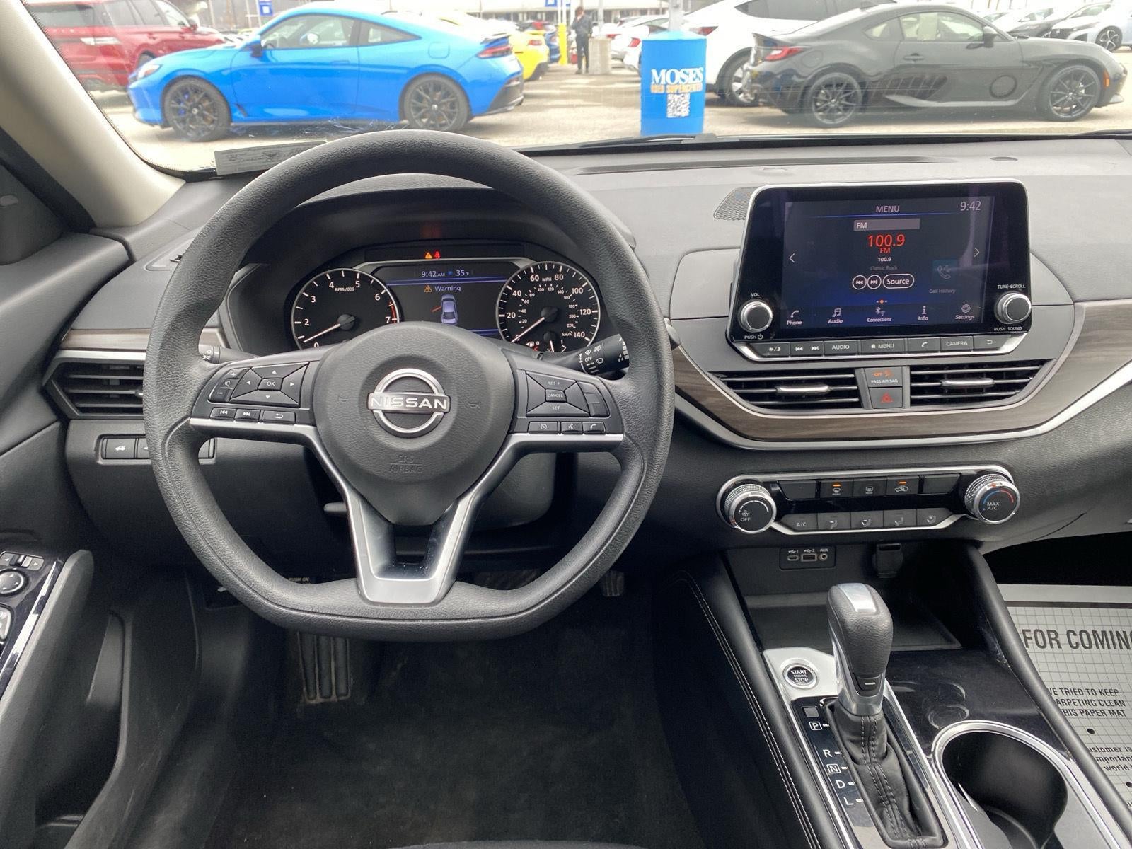 2023 Nissan Altima 2.5 SV