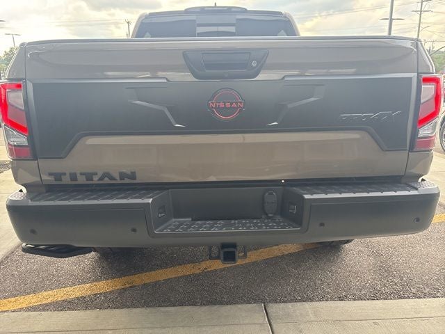 2024 Nissan Titan PRO-4X