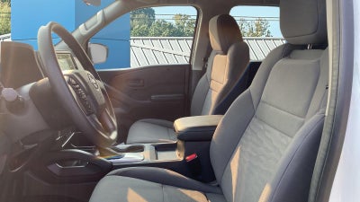 2025 Nissan Frontier S