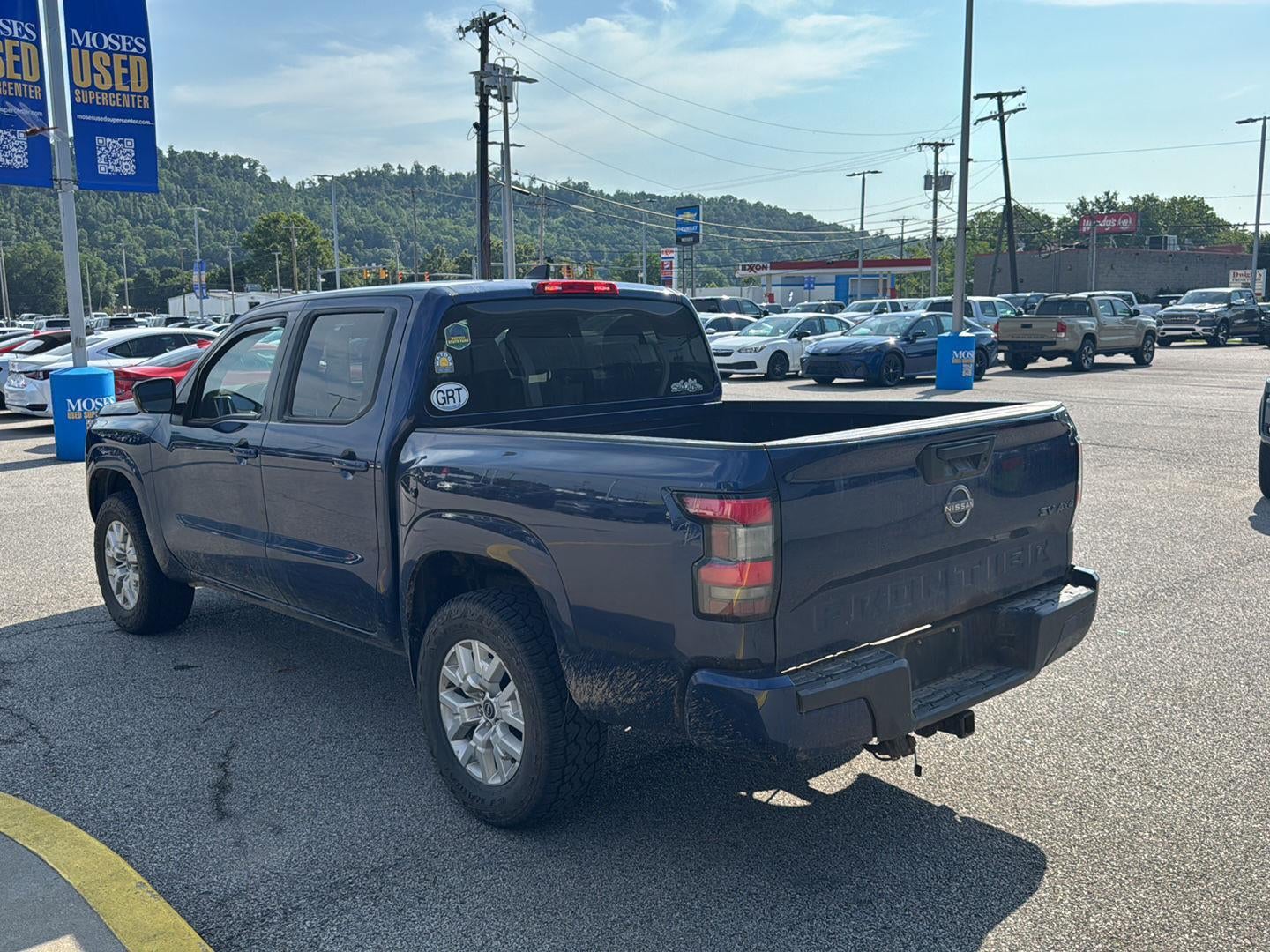 2023 Nissan Frontier SV