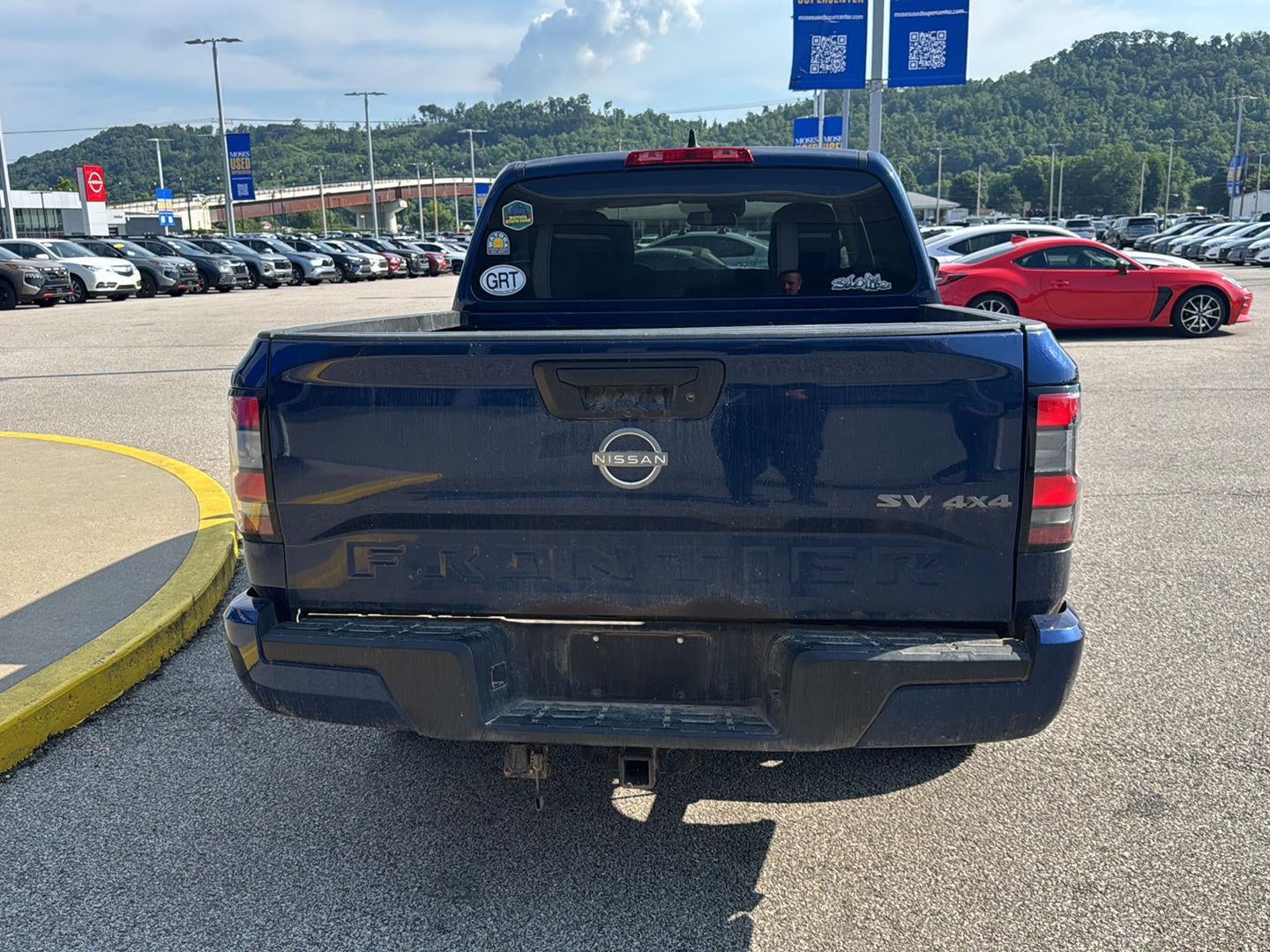 2023 Nissan Frontier SV
