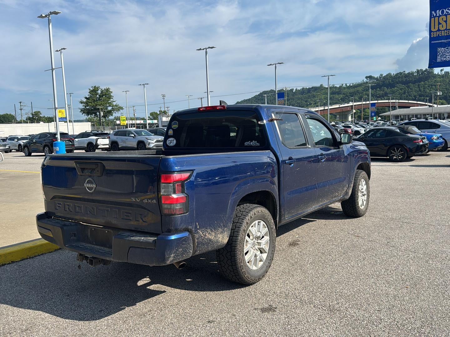 2023 Nissan Frontier SV