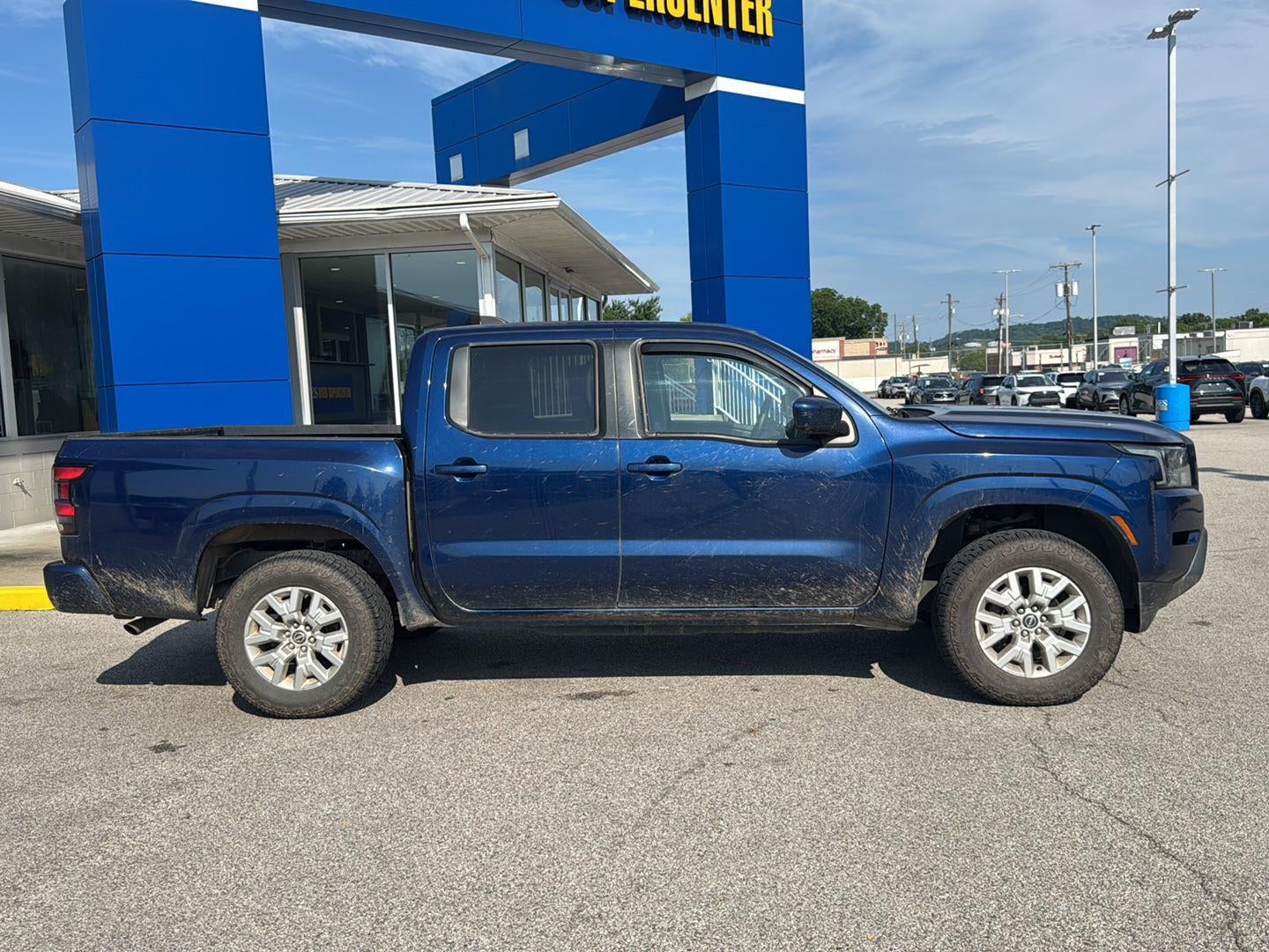 2023 Nissan Frontier SV