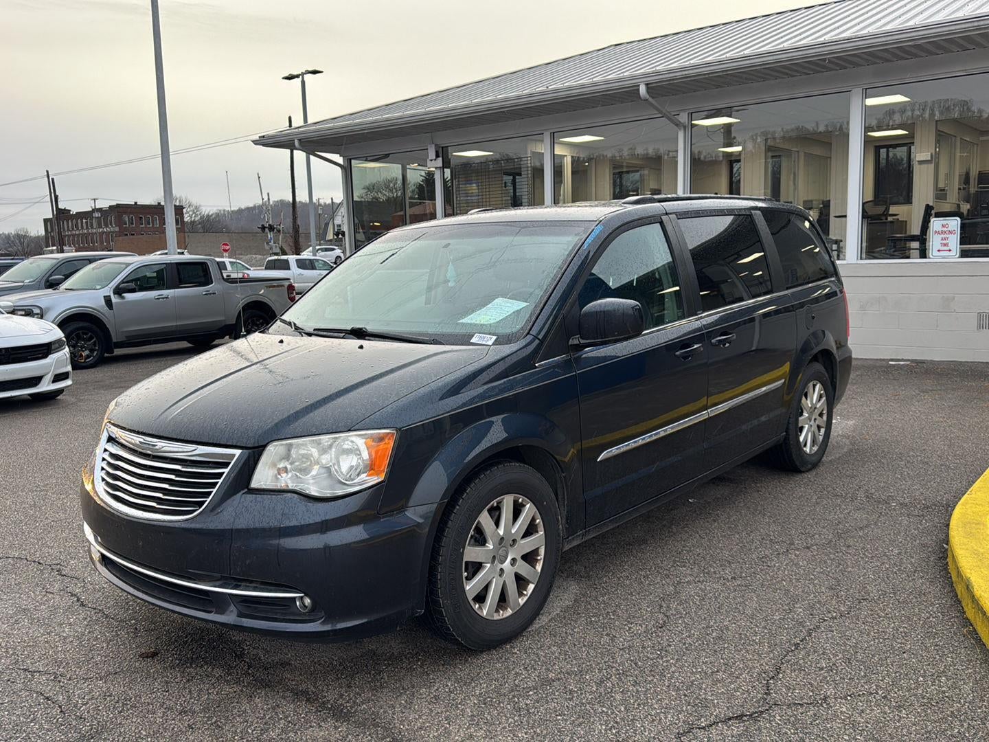 2013 Chrysler Town & Country Touring