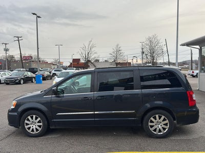 2013 Chrysler Town & Country Touring