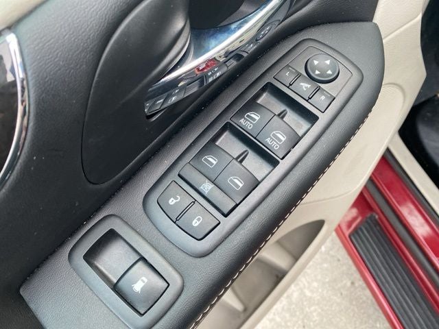 2016 Chrysler Town & Country Limited