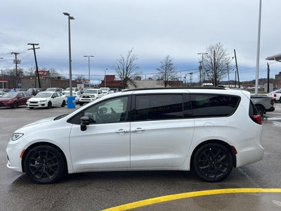 2025 Chrysler Pacifica Limited