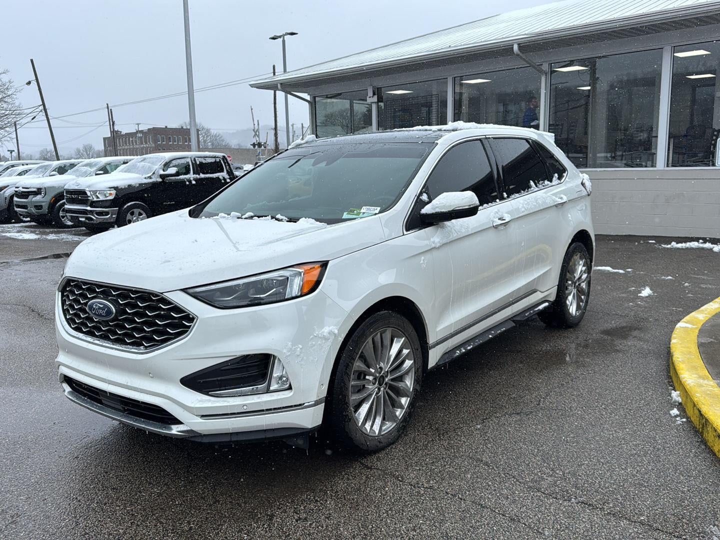 2024 Ford Edge Titanium