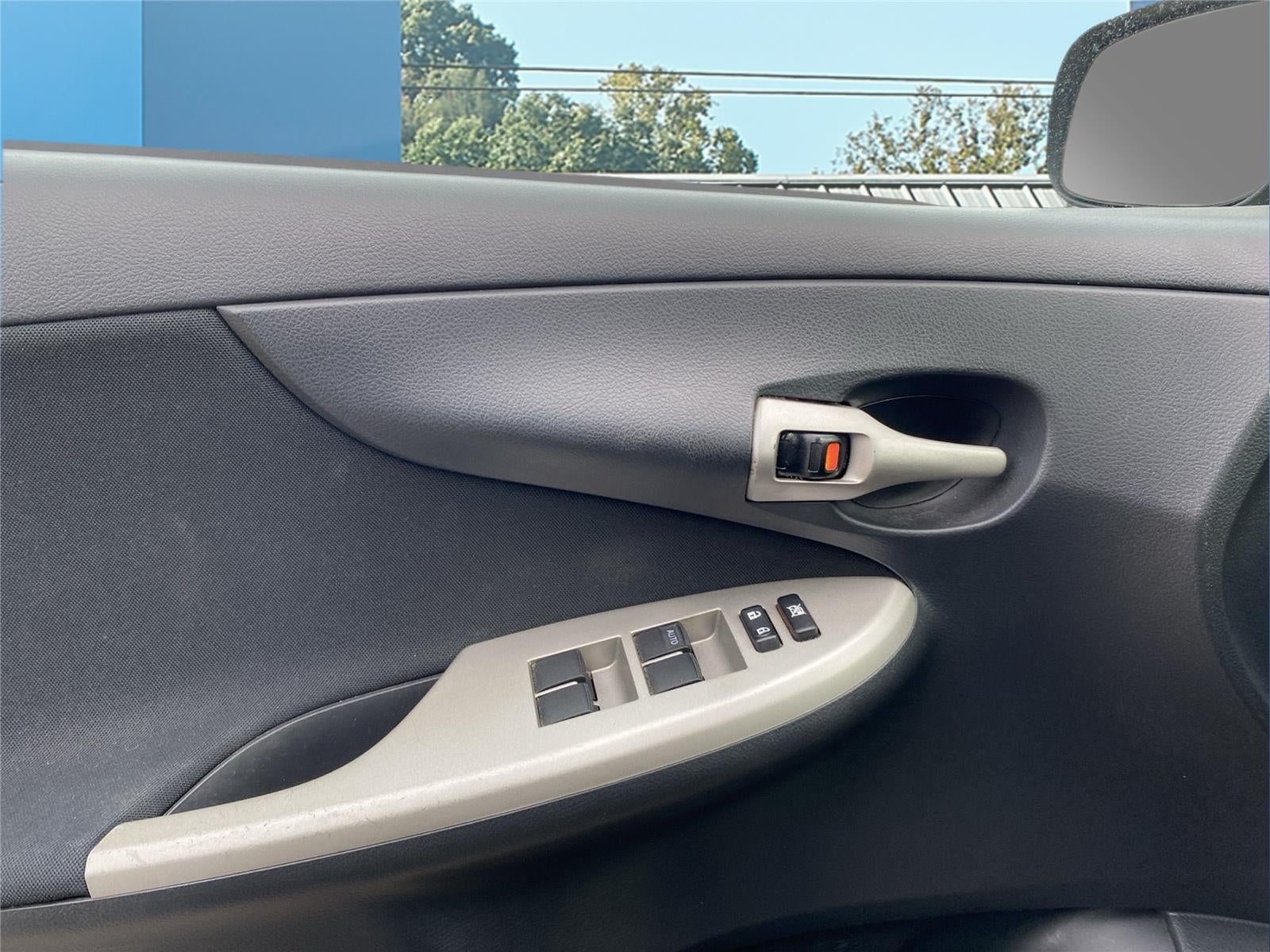 2011 Toyota Corolla S