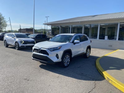 2023 Toyota RAV4 XLE Premium