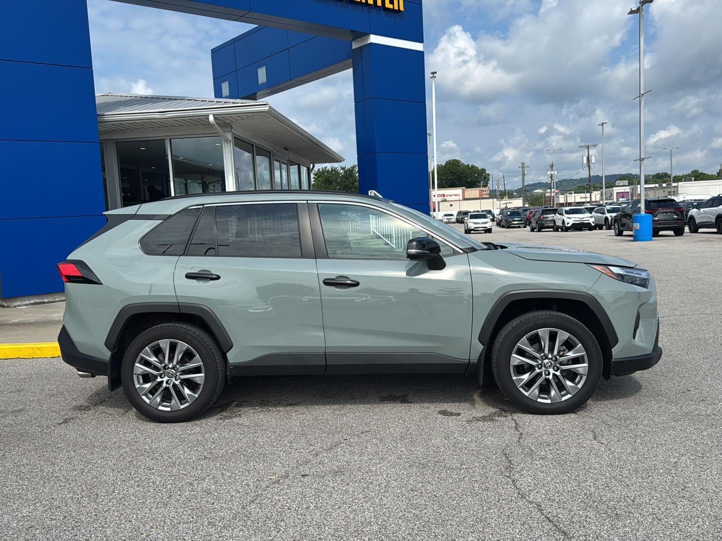 2023 Toyota RAV4 XLE Premium
