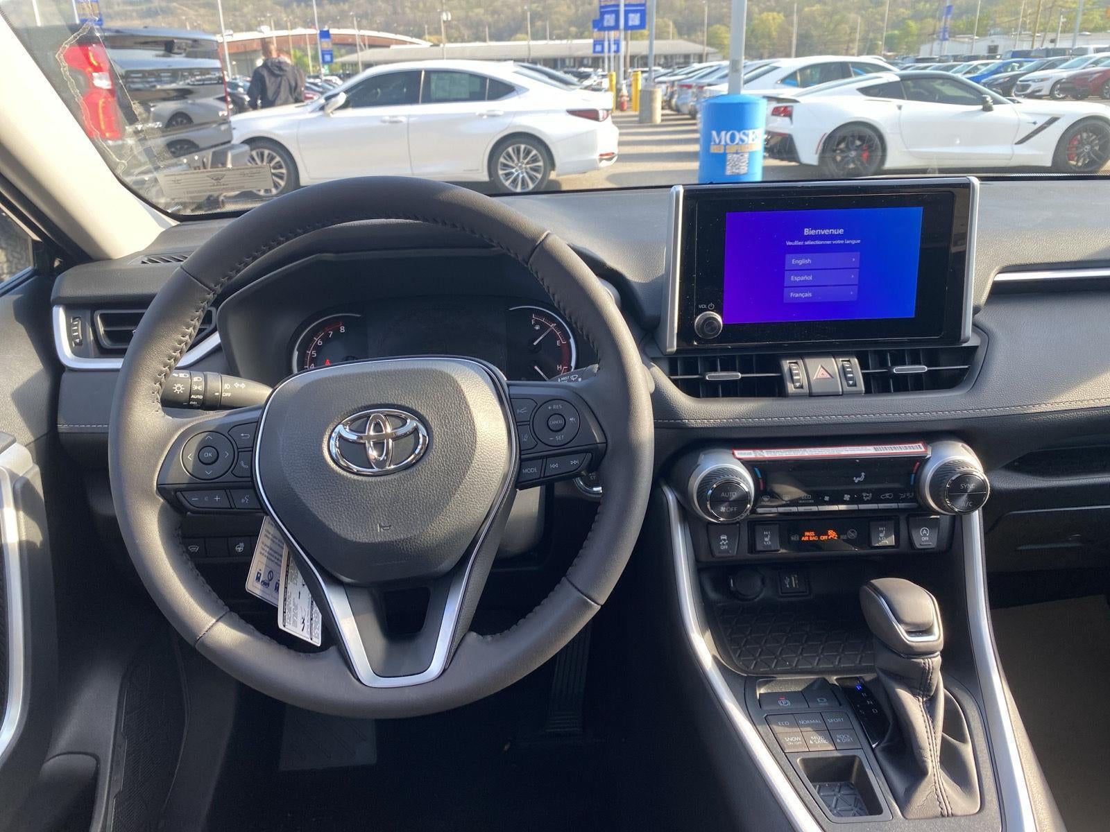 2025 Toyota RAV4 XLE Premium