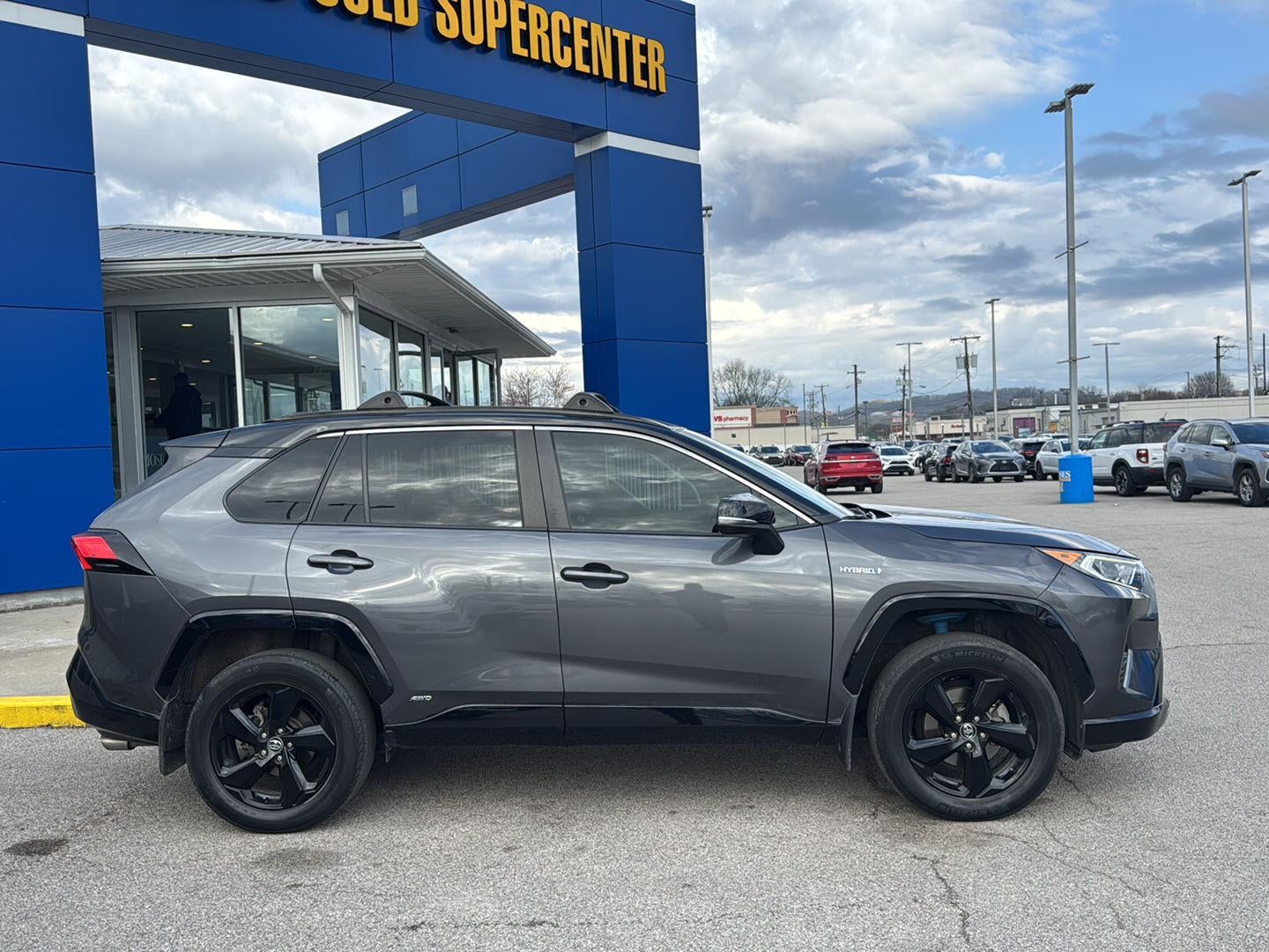 2020 Toyota RAV4 Hybrid XSE