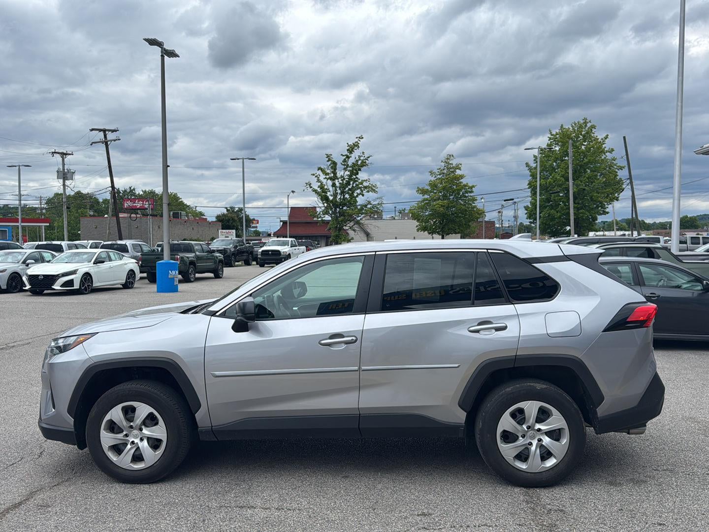 2024 Toyota RAV4 LE AWD