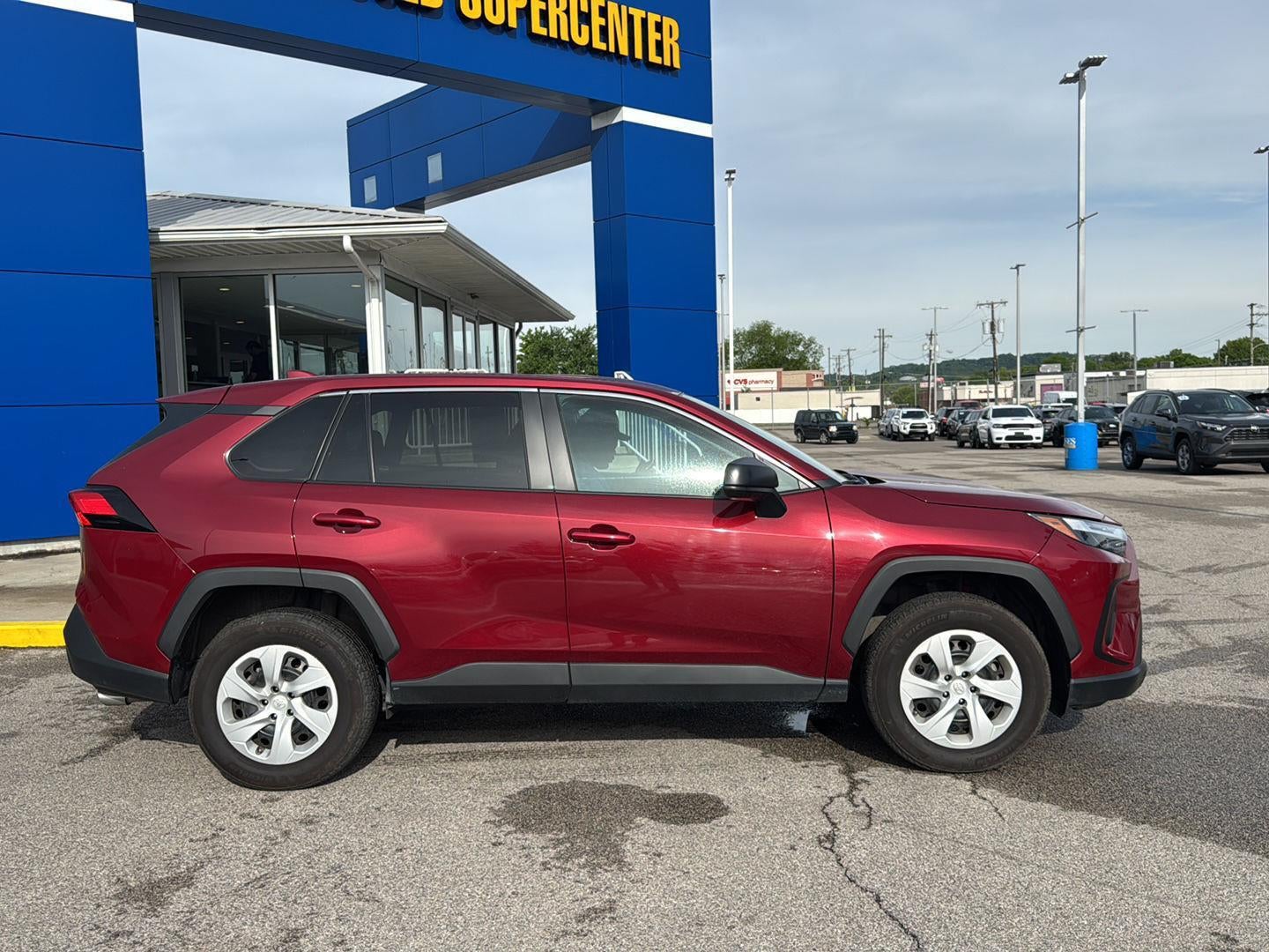 2024 Toyota RAV4 LE