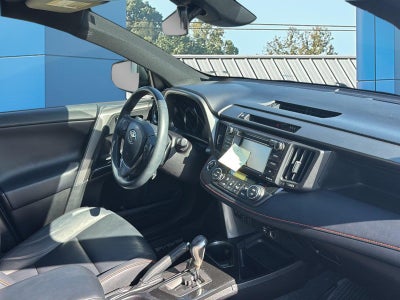 2018 Toyota RAV4 SE