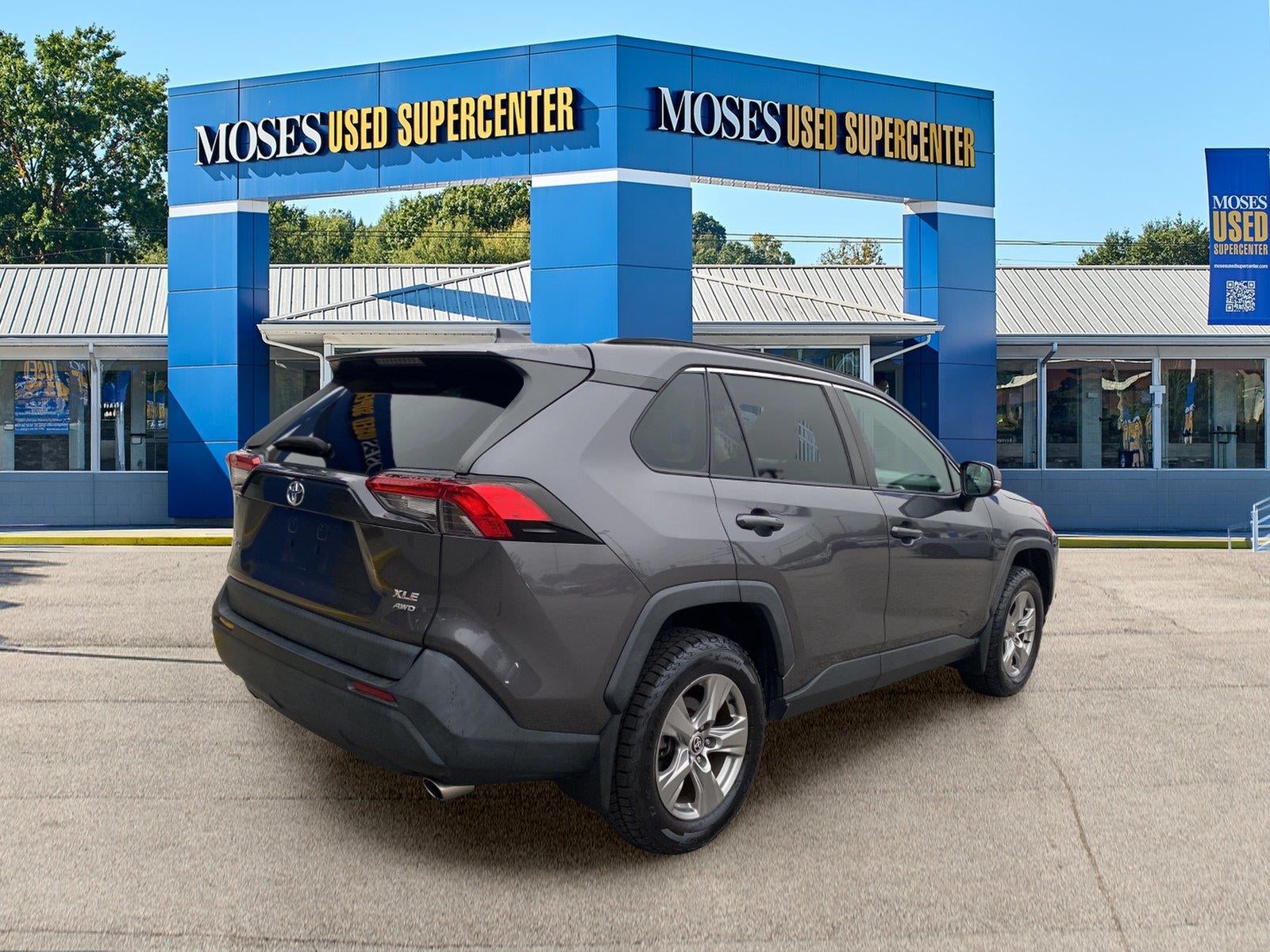 2022 Toyota RAV4 XLE