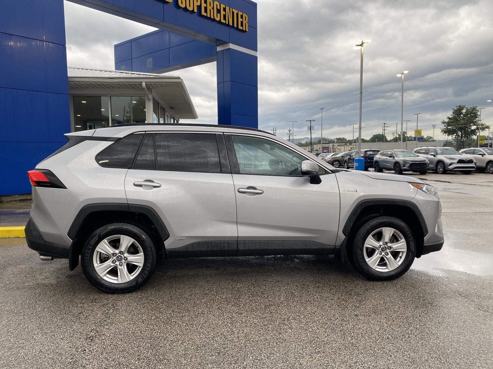 2020 Toyota RAV4 Hybrid XLE