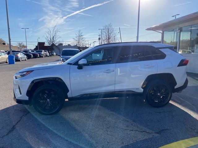 2024 Toyota RAV4 Hybrid SE