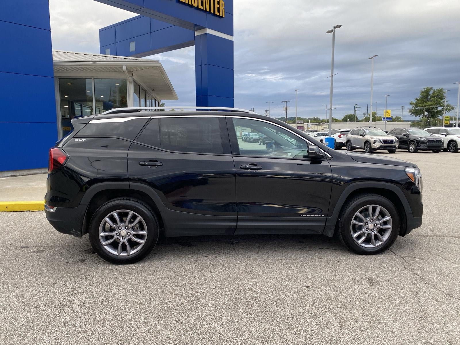 2024 GMC Terrain SLT