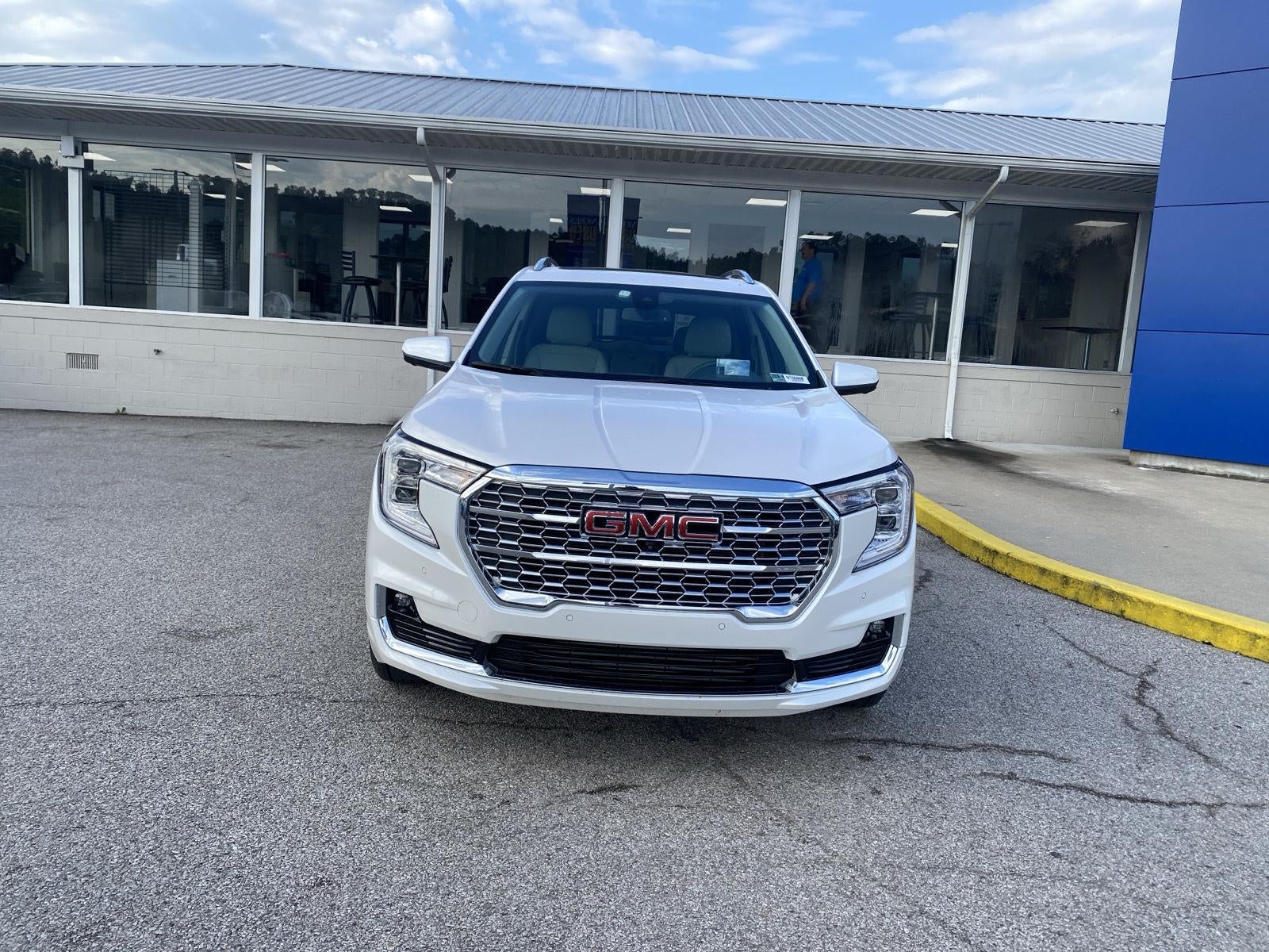 2023 GMC Terrain Denali