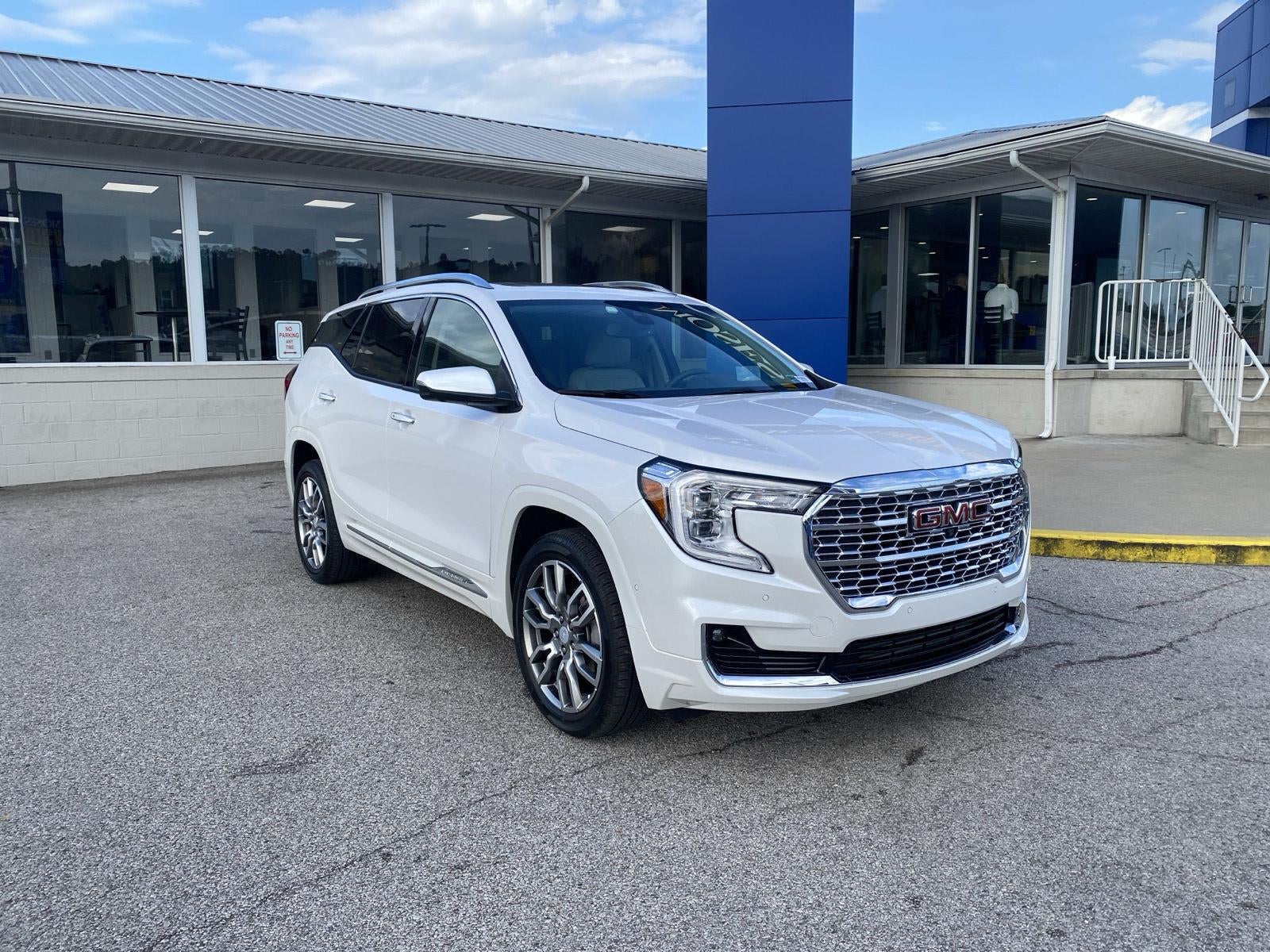 2023 GMC Terrain Denali