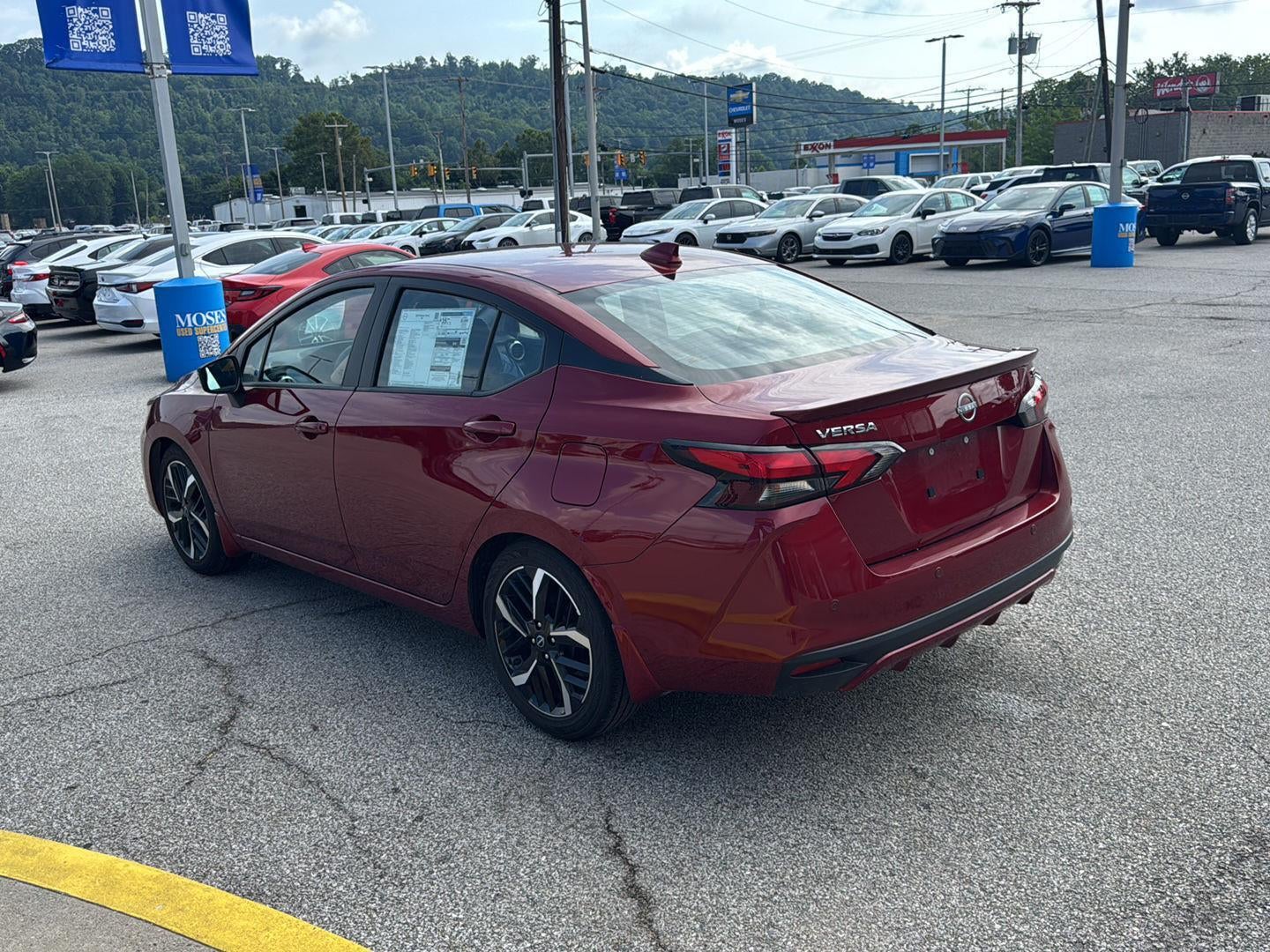 2025 Nissan Versa SR