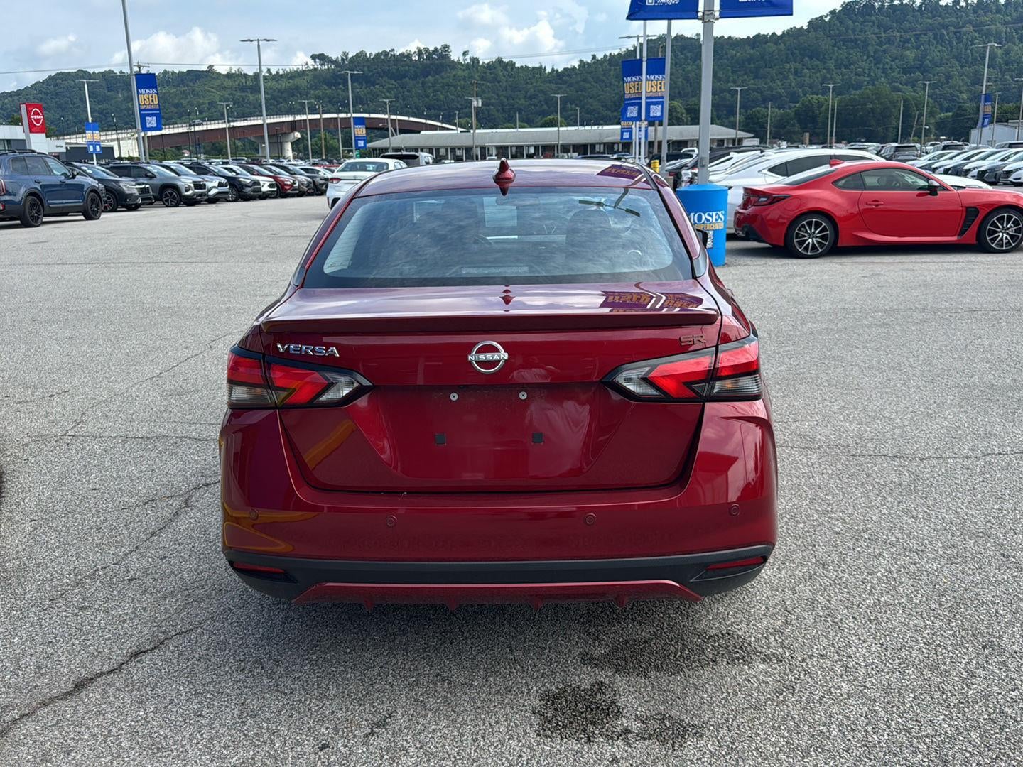 2025 Nissan Versa SR