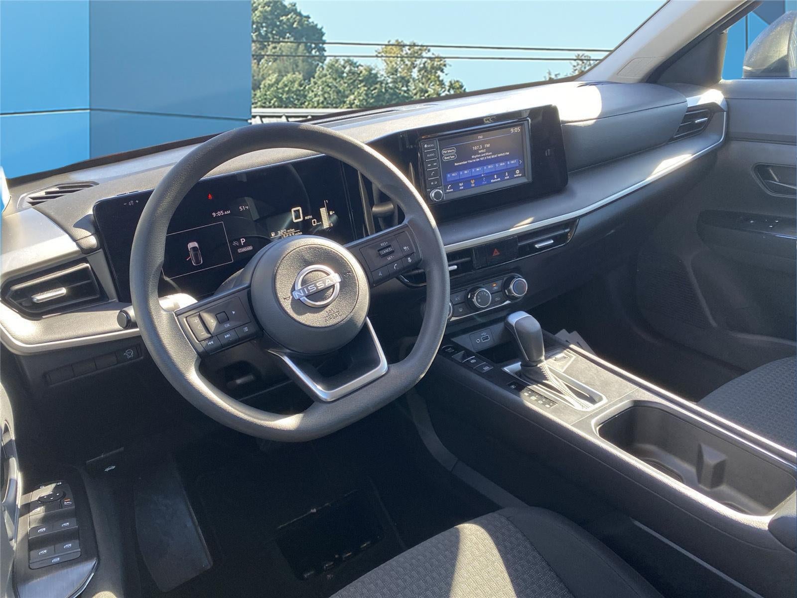 2025 Nissan Kicks S