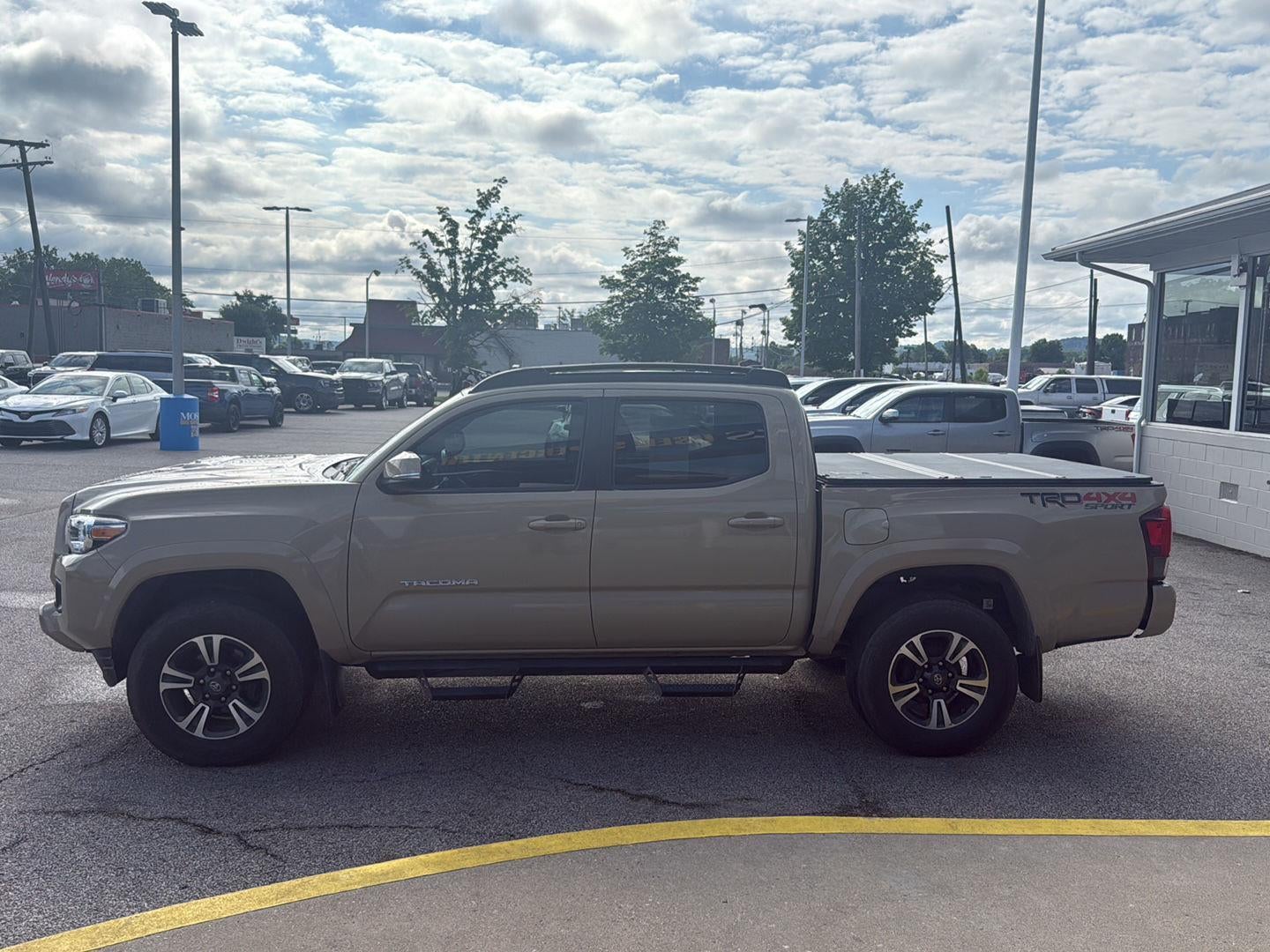 2019 Toyota TACOMA 4WD Base