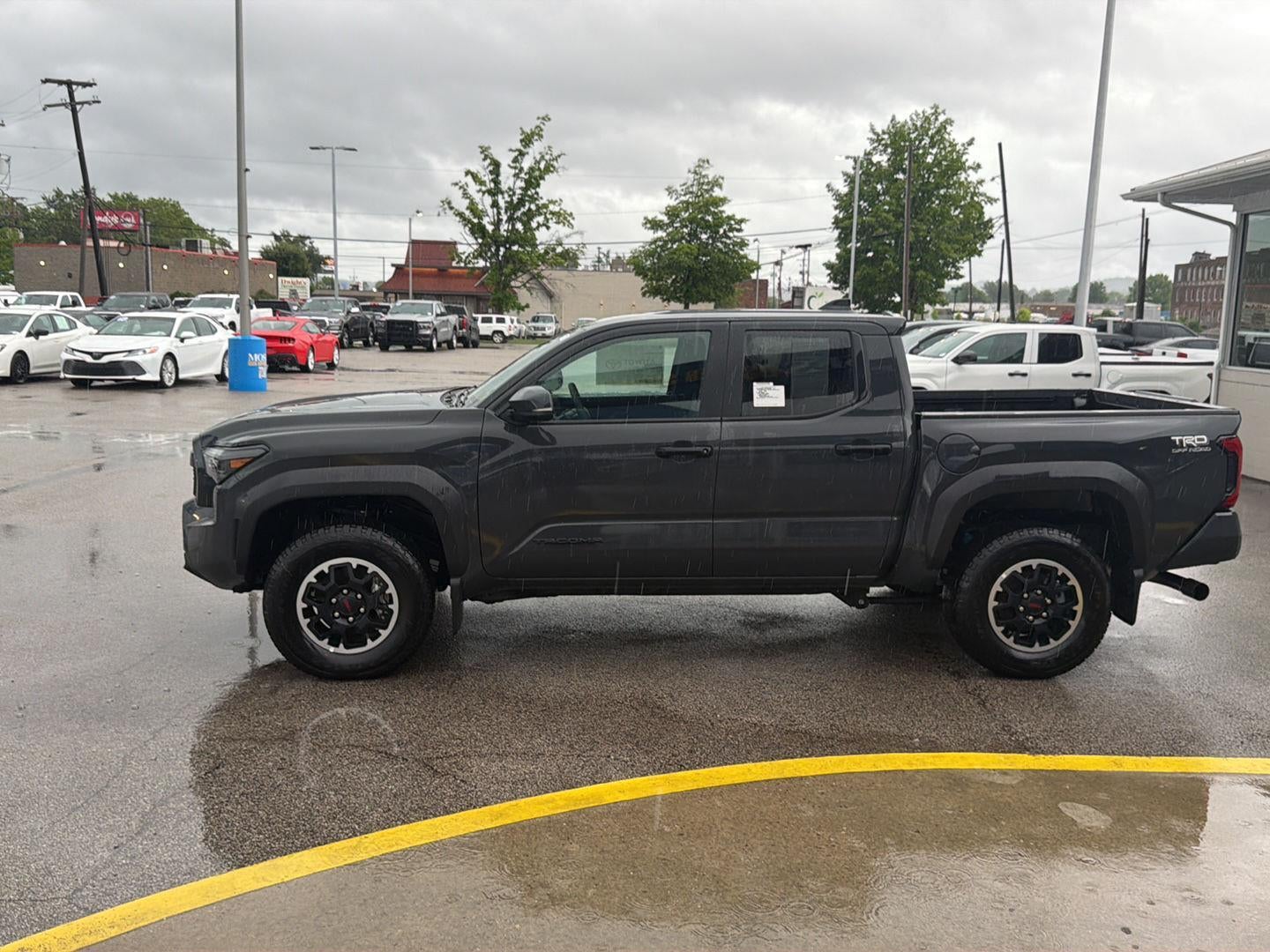 2025 Toyota TACOMA 4WD TRD OFF ROAD DOUBLE CAB 5
