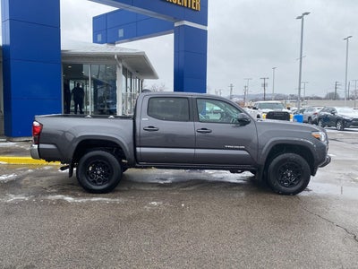 2022 Toyota Tacoma SR5