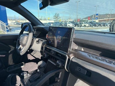 2025 Toyota Tacoma TRD Off-Road HV