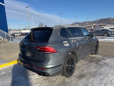 2022 Volkswagen Tiguan 2.0T SE R-Line Black