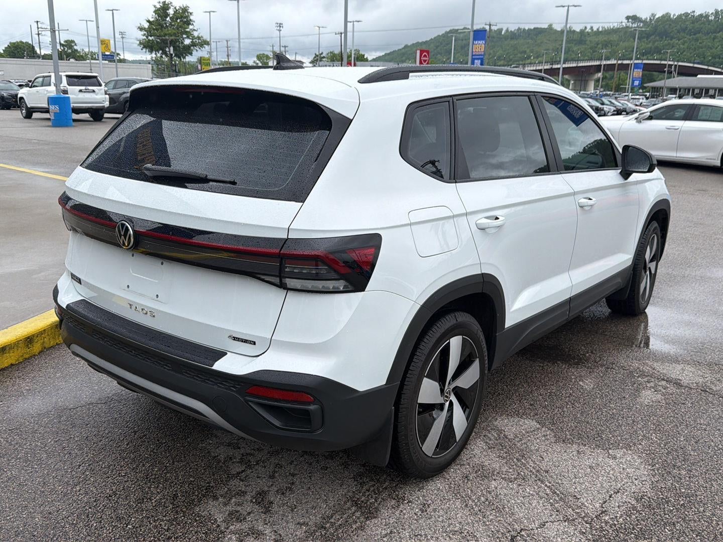 2025 Volkswagen Taos S