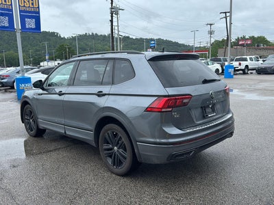 2022 Volkswagen Tiguan SE R-Line Black