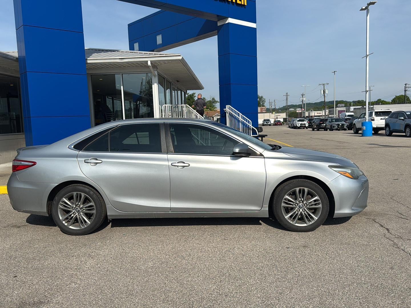 2016 Toyota Camry SE